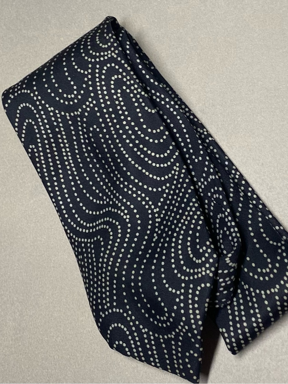 Giorgio Armani Navy with Cream Dot Wave Silk Tie